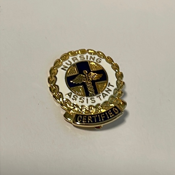 VINTAGE Enamel Pin Certified Nursing Assistant Badge 1977 - Picture 3 of 7